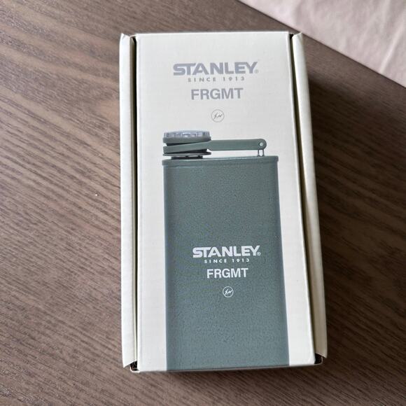 STANLEY x FRGMT Classic Flask 8oz Collab Limited Edition Green Wide Mouth - NIB - Picture 2 of 10